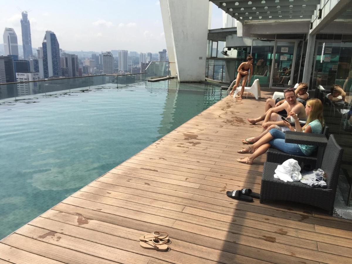 Regalia Skypool Klcc Pansiyon Kuala Lumpur Dış mekan fotoğraf