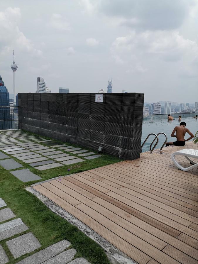 Regalia Skypool Klcc Pansiyon Kuala Lumpur Dış mekan fotoğraf